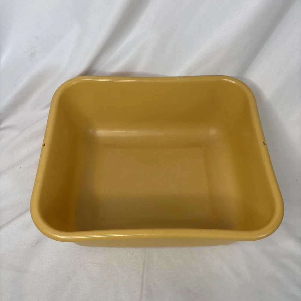 Vintage Rubbermaid Harvest Gold Plastic Dish Pan Basin 2951 USA 11.4 Qt